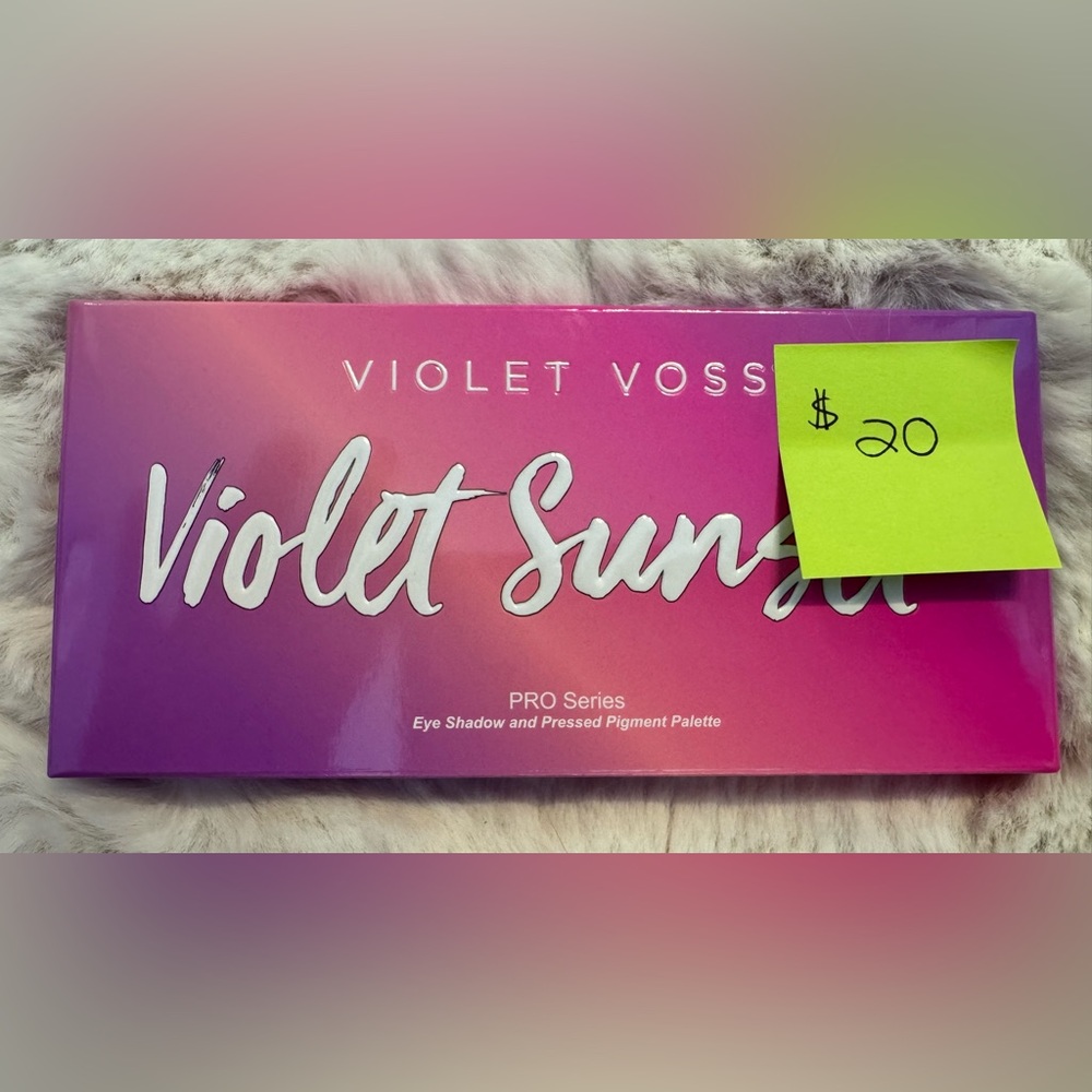 Violet Voss Sunset Palette with Purple and Pink Hues